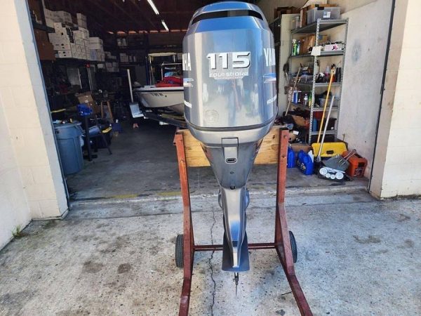 2004 Yamaha 115 hp 4-stroke outboard motor