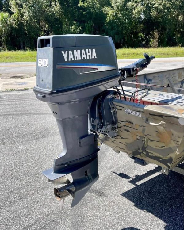 Used 2004 Yamaha 90 hp 2 Stroke