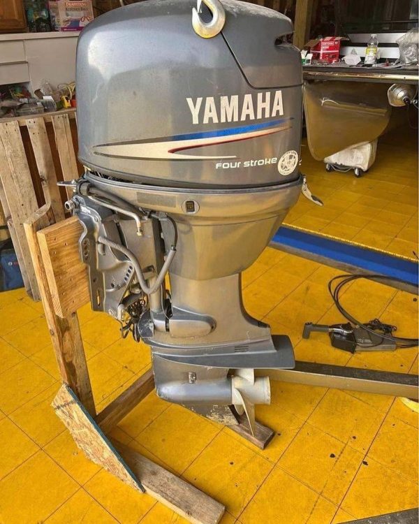 2002 Yamaha 50 hp 4-stroke  Remote Controls outboard motor