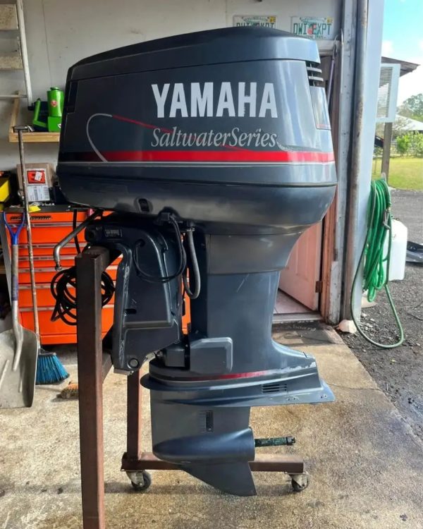 115 hp 2-Stroke Yamaha outboard motor with 20" shaft length