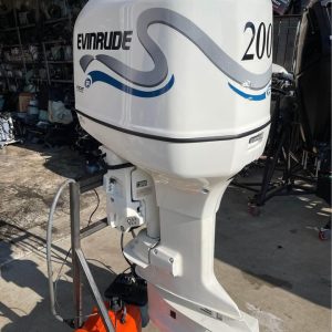2005 Evinrude 200 HP 2 Stroke 20" Shaft